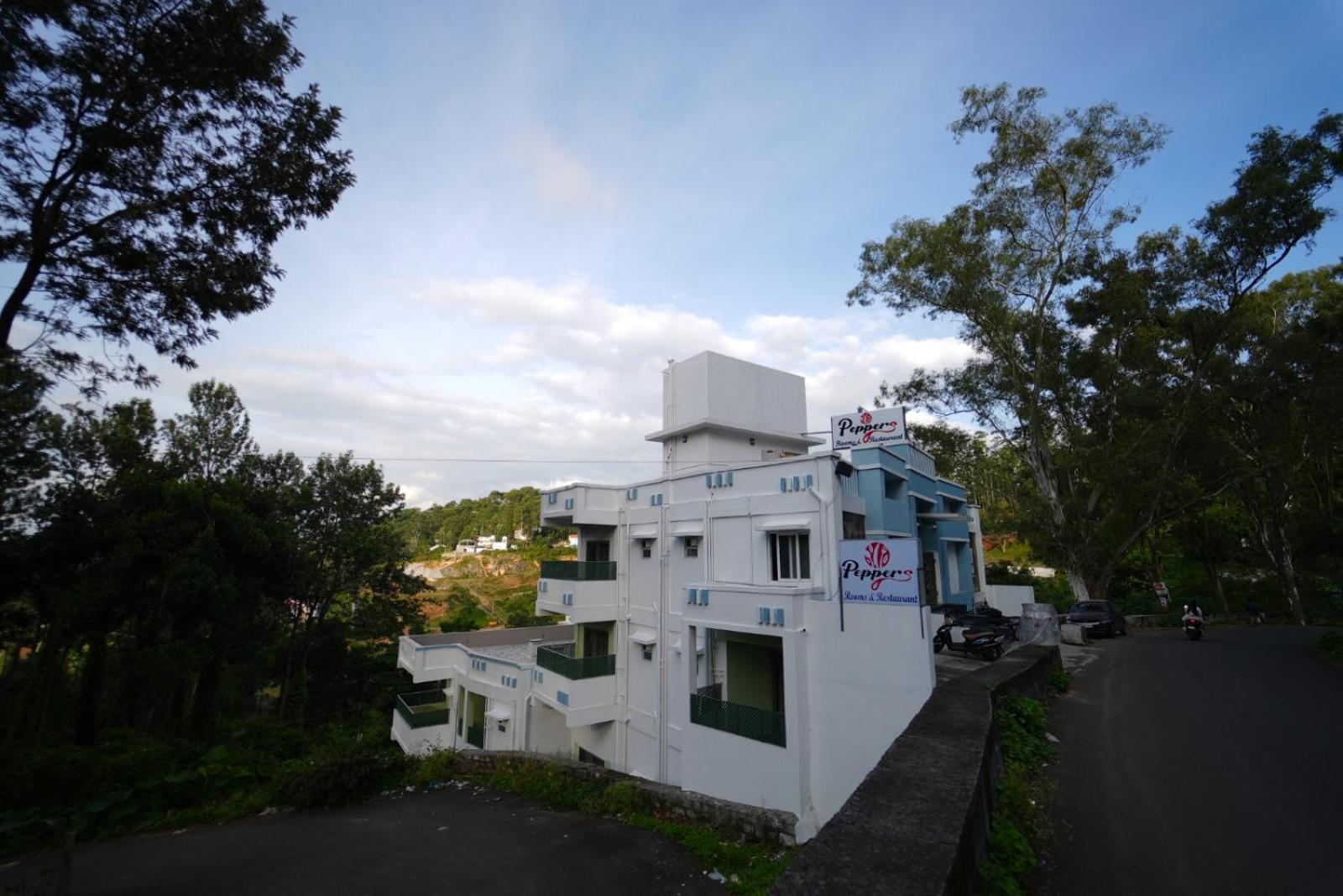 Hotel Peppers Yercaud Esterno foto
