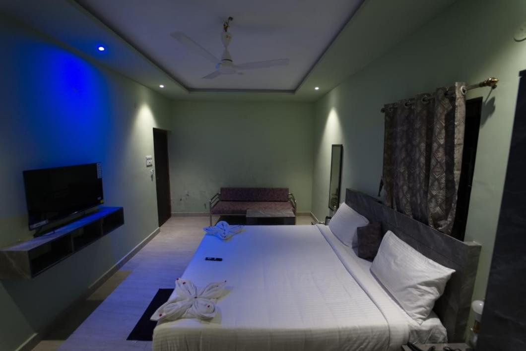 Hotel Peppers Yercaud Esterno foto