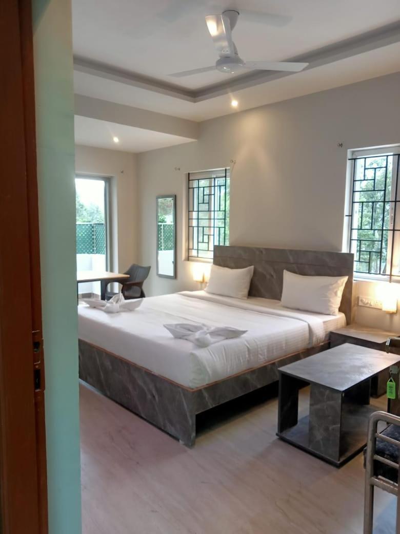 Hotel Peppers Yercaud Esterno foto